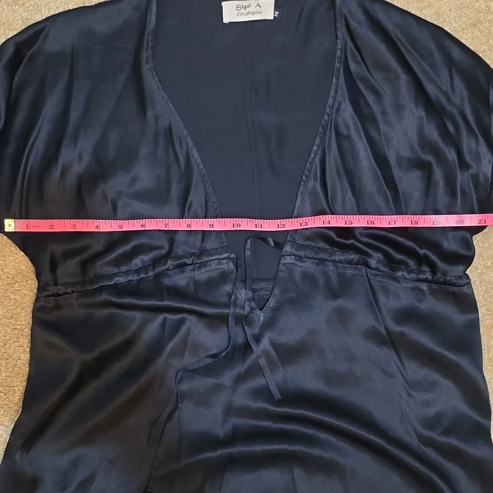 Sigal A‎ Black Silk Top Sz Medium